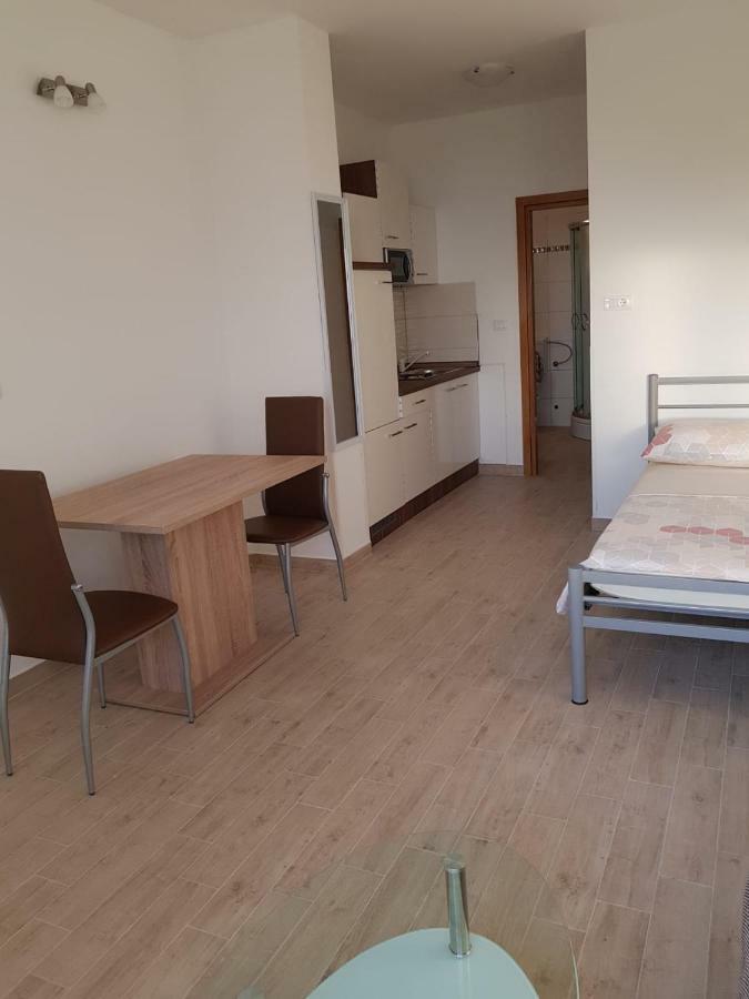 Studio Apartment Matija Ποντστράνα Εξωτερικό φωτογραφία