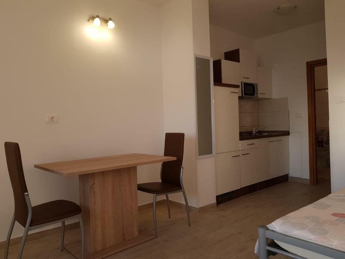 Studio Apartment Matija Ποντστράνα Εξωτερικό φωτογραφία