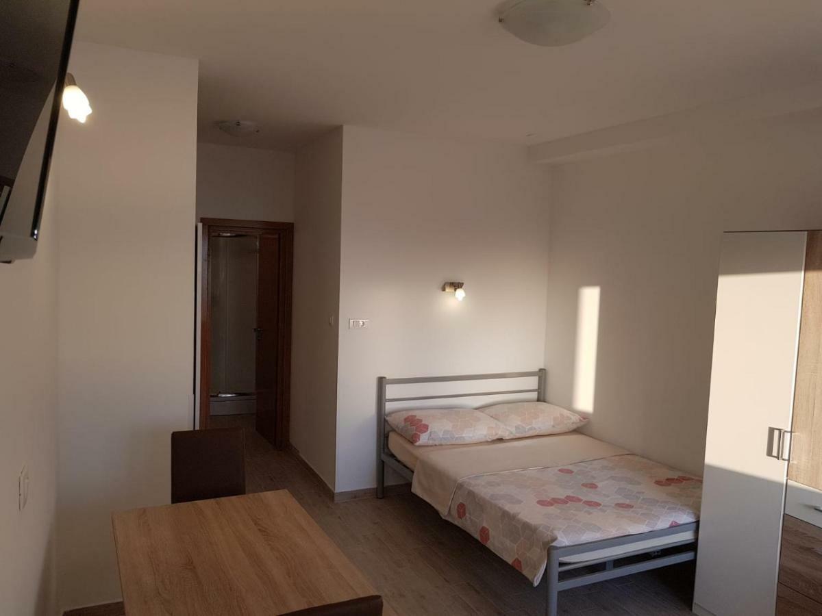 Studio Apartment Matija Ποντστράνα Εξωτερικό φωτογραφία